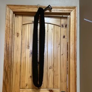 scarf that loops around, black, from express